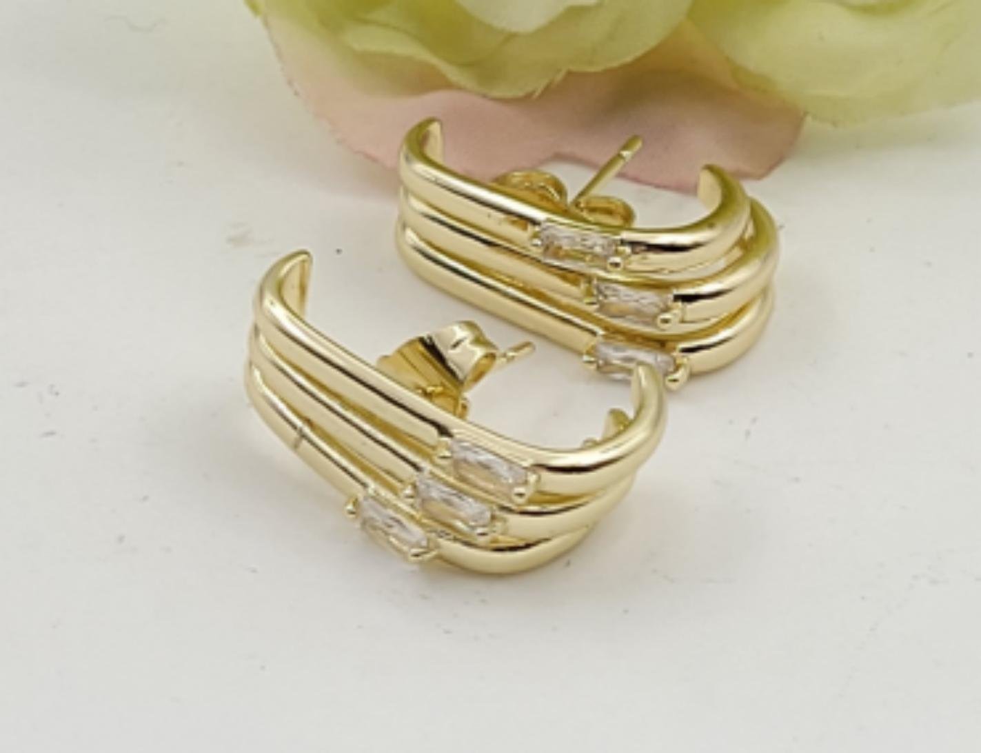 Arete Latón Oro 18K HBQE06005830