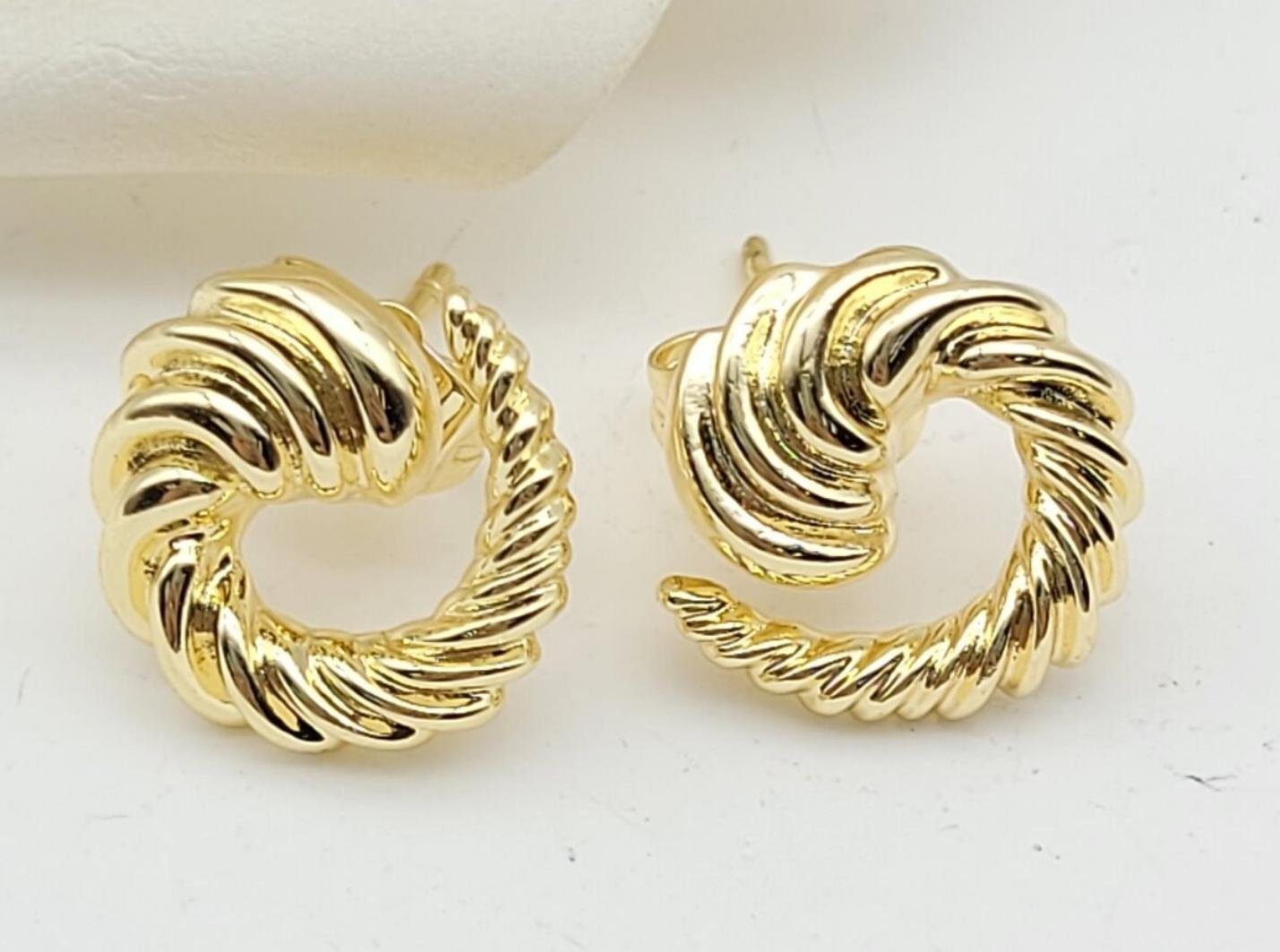 Arete Latón Oro 18K HME0550611