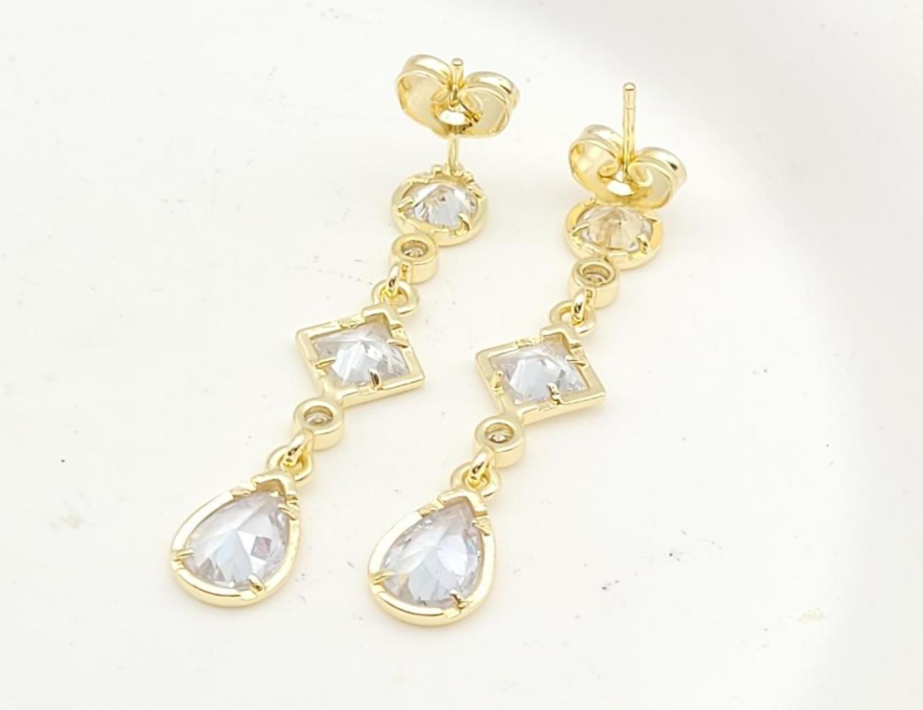 Arete Latón Oro 18K HME09006658