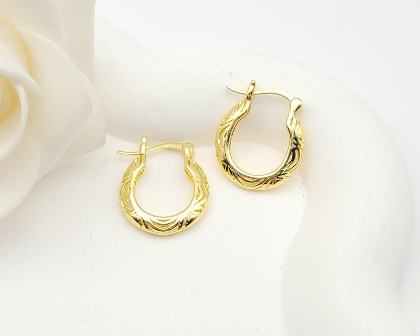 Arete Latón Oro 18K HQHE08003330