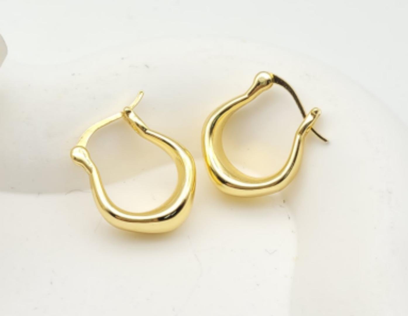 Arete Latón Oro 18K HQHE08003375