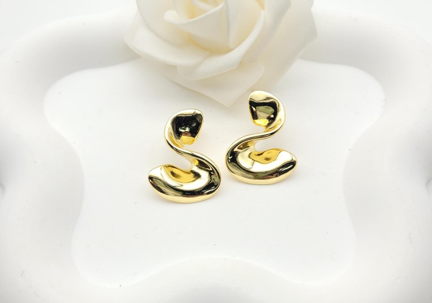 Arete Latón Oro 18K HQHE08503466