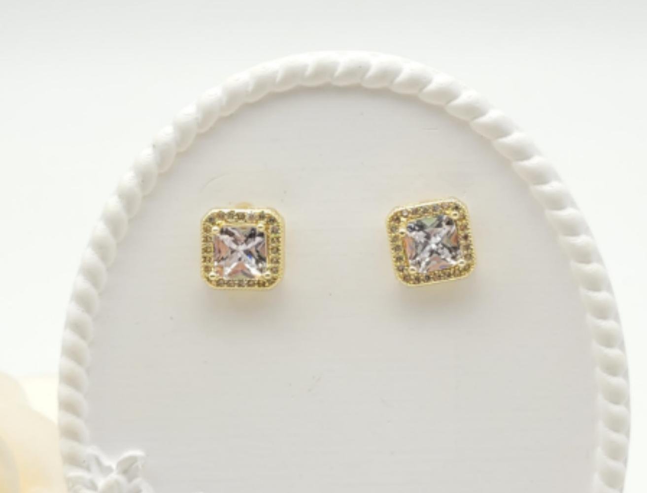 Arete Latón Oro 18K HRE08504634