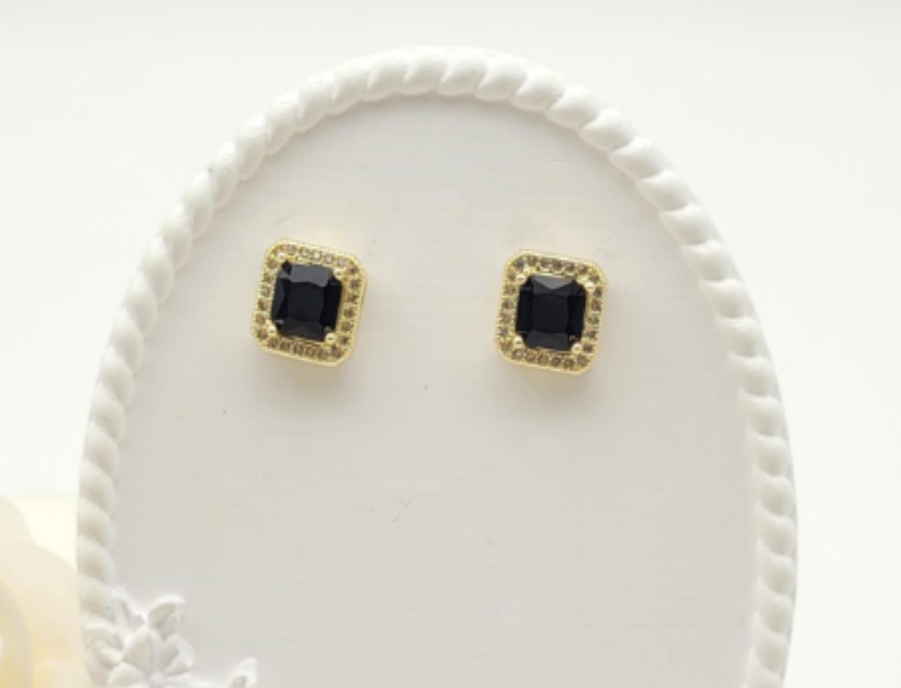 Arete Latón Oro 18K HRE08504636