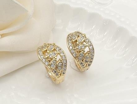 Arete Huggie Baño de Oro 18K
