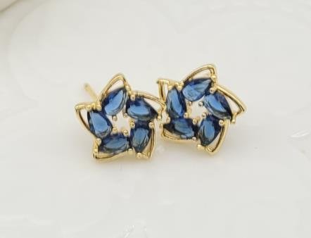 Arete Huggie Baño de Oro 18K