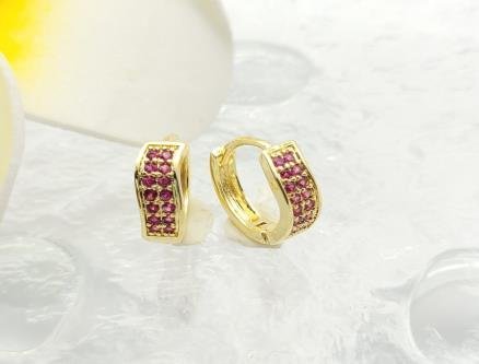 Arete Huggie Baño de Oro 18K