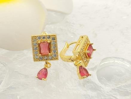 Arete Huggie Baño de Oro 18K