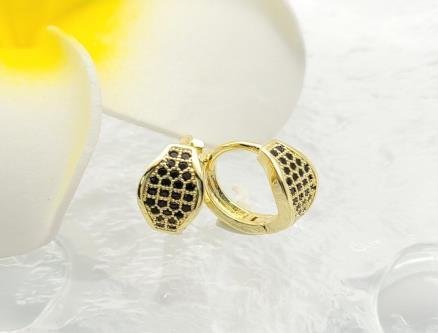 Arete Huggie Baño de Oro 18K