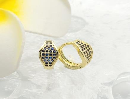 Arete Huggie Baño de Oro 18K