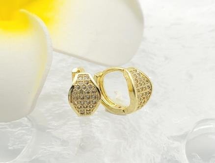 Arete Huggie Baño de Oro 18K