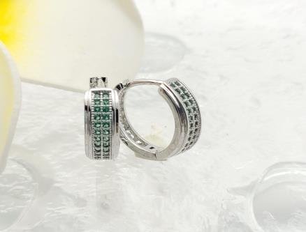 Arete Huggie Baño de Oro 18K