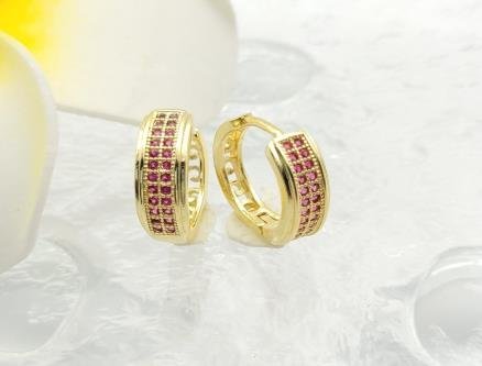 Arete Huggie Baño de Oro 18K