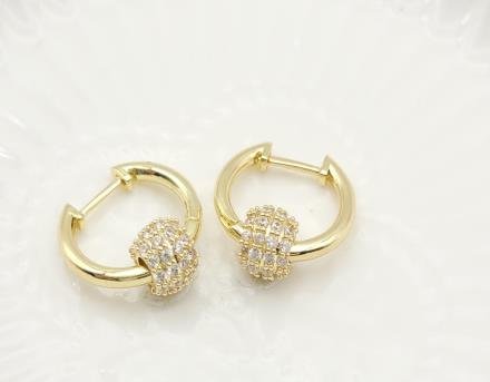 Arete Huggie Baño de Oro 18K