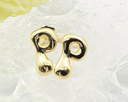 Arete Huggie Baño de Oro 18K
