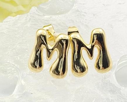 Arete Huggie Baño de Oro 18K