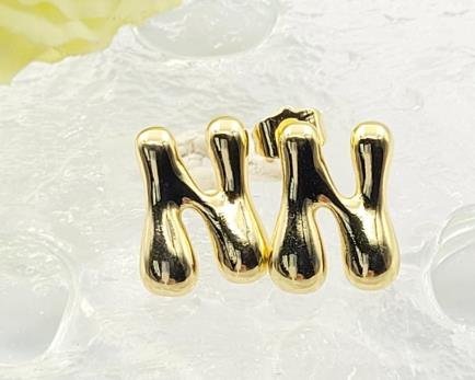 Arete Huggie Baño de Oro 18K