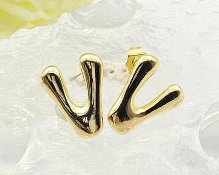 Arete Huggie Baño de Oro 18K