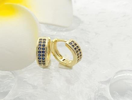 Arete Huggie Baño de Oro 18K