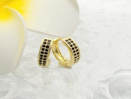 Arete Huggie Baño de Oro 18K