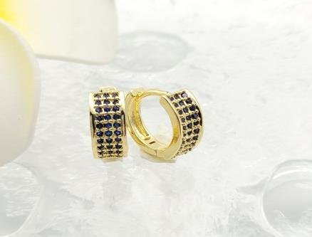 Arete Huggie Baño de Oro 18K