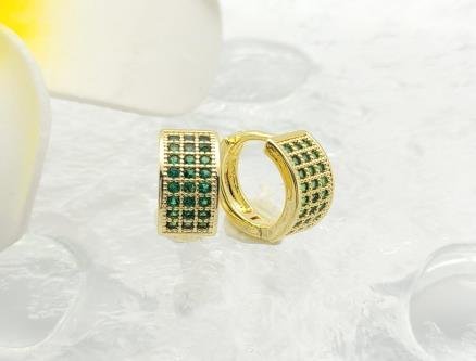 Arete Huggie Baño de Oro 18K