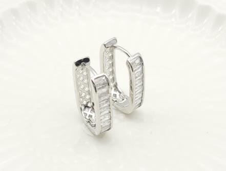 Arete Huggie Baño de Rodio