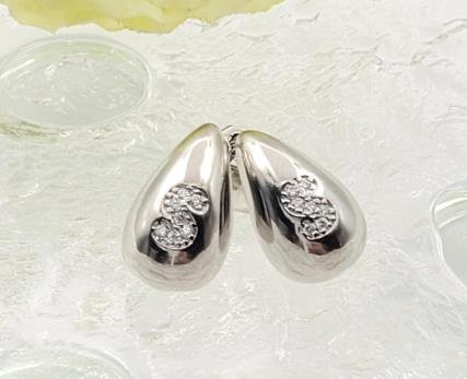 Arete Huggie Baño de Rodio