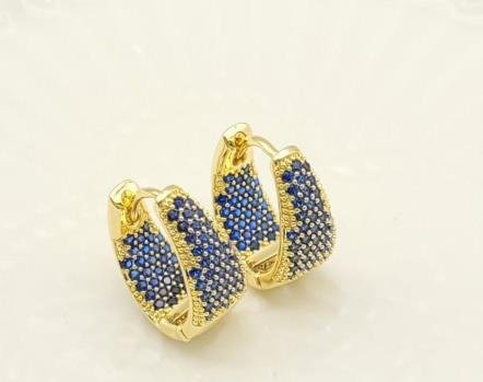 Arete Huggie Baño de Oro 18K