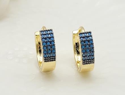 Arete Huggie Baño de Oro 18K