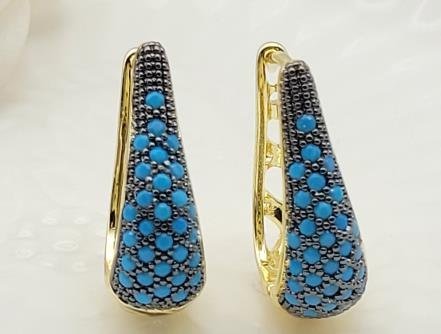 Arete Huggie Baño de Oro 18K