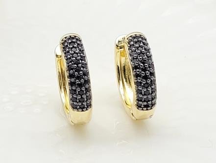 Arete Huggie Baño de Oro 18K