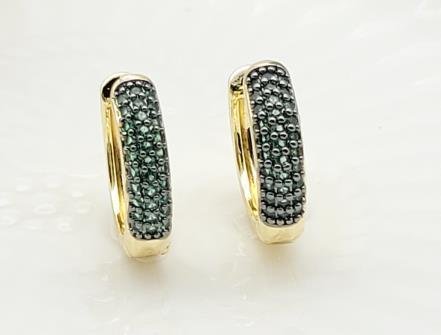 Arete Huggie Baño de Oro 18K