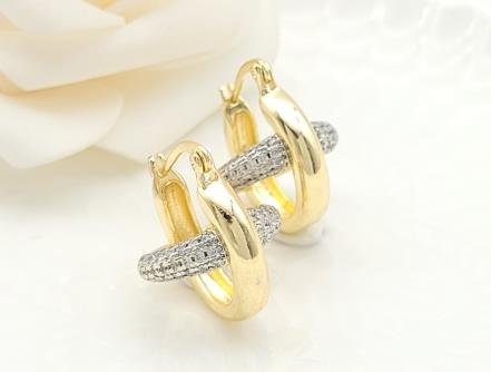 Arete Huggie Bicolor Oro y Rodio