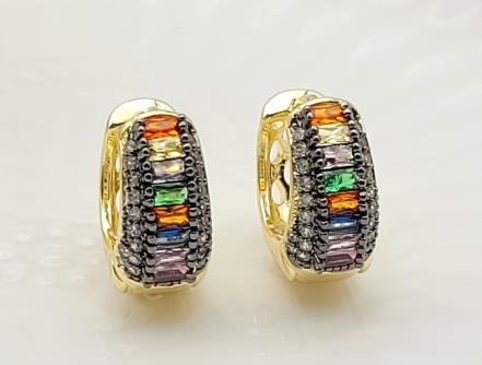 Arete Huggie Baño de Oro 18K