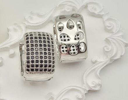 Arete Huggie Baño de Rodio
