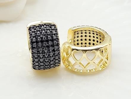 Arete Huggie Baño de Oro 18K