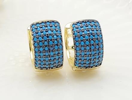 Arete Huggie Baño de Oro 18K