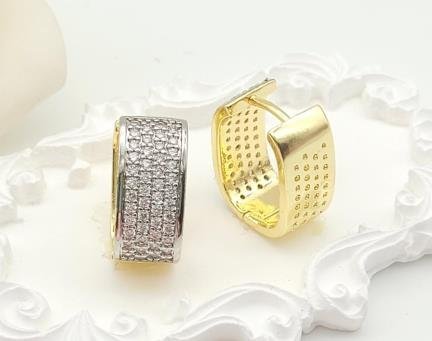 Arete Huggie Baño de Oro 18K
