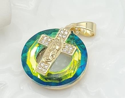 Dije Redondo Cristal con Cruz