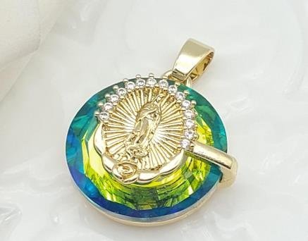 Dije Redondo Cristal con Medalla de Guadalupe