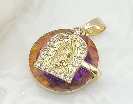 Dije Redondo Cristal con Medalla de Guadalupe