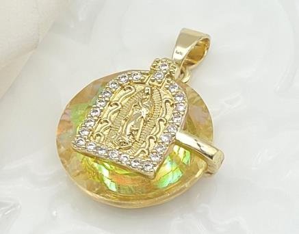 Dije Redondo Cristal con Medalla de Guadalupe