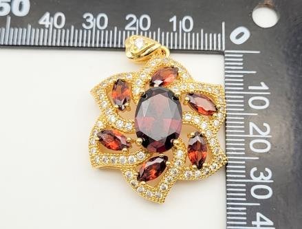 Dije Flor Estrella con Piedra Central Diseño 4