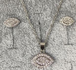 Conjunto Collar y Aretes YS212918232