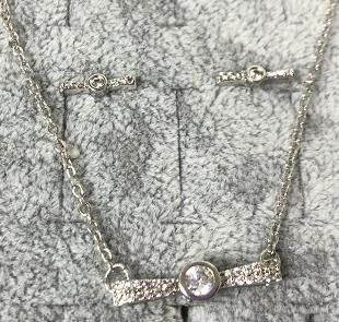 Conjunto Collar y Aretes YS212918240
