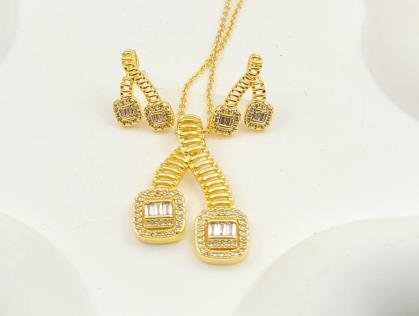 Conjunto Collar y Aretes YS2800452