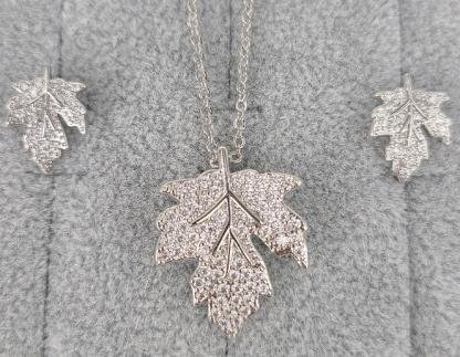 Conjunto Collar y Aretes YS290918300