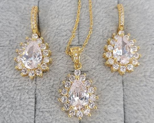 Conjunto Collar y Aretes YS3400373